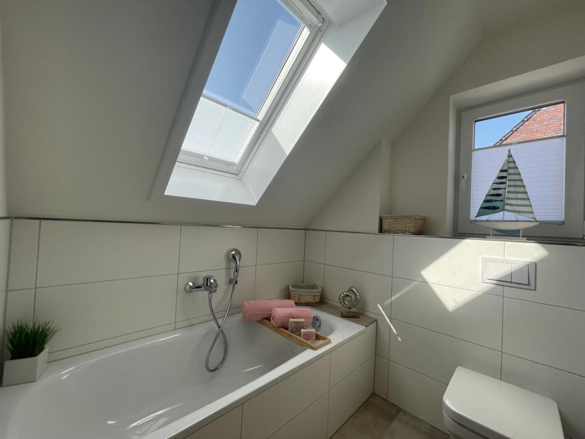 Am Kutterhafen 21 - Haus Joost Villa Fedderwardersiel Buitenkant foto